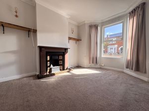 Lounge- click for photo gallery